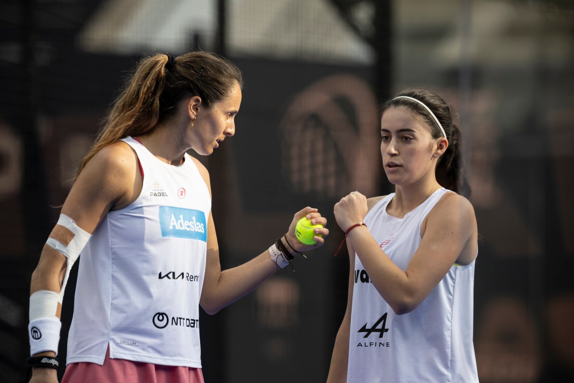 年起每年举 年起每年举