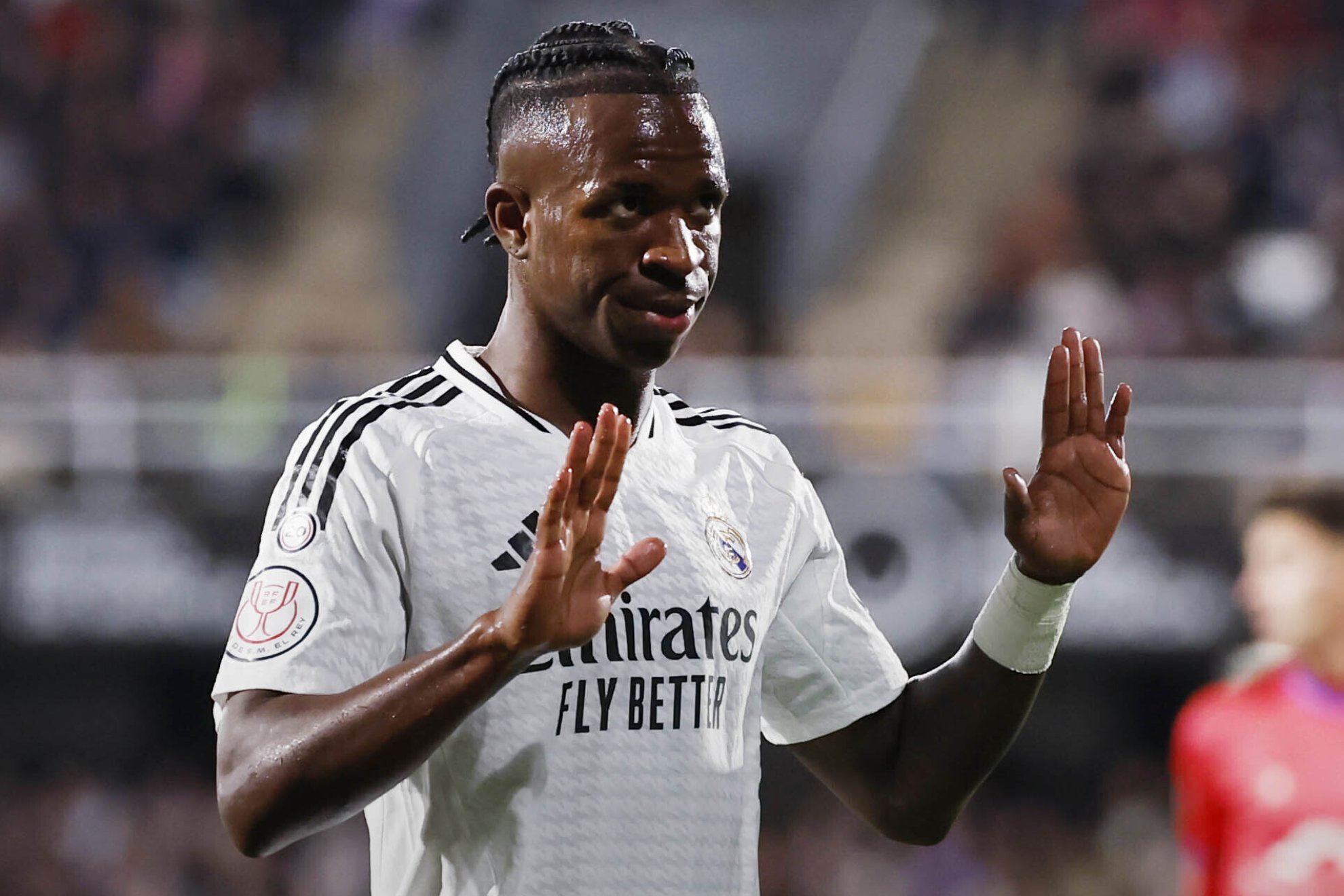 篮网通过高 篮网通过高