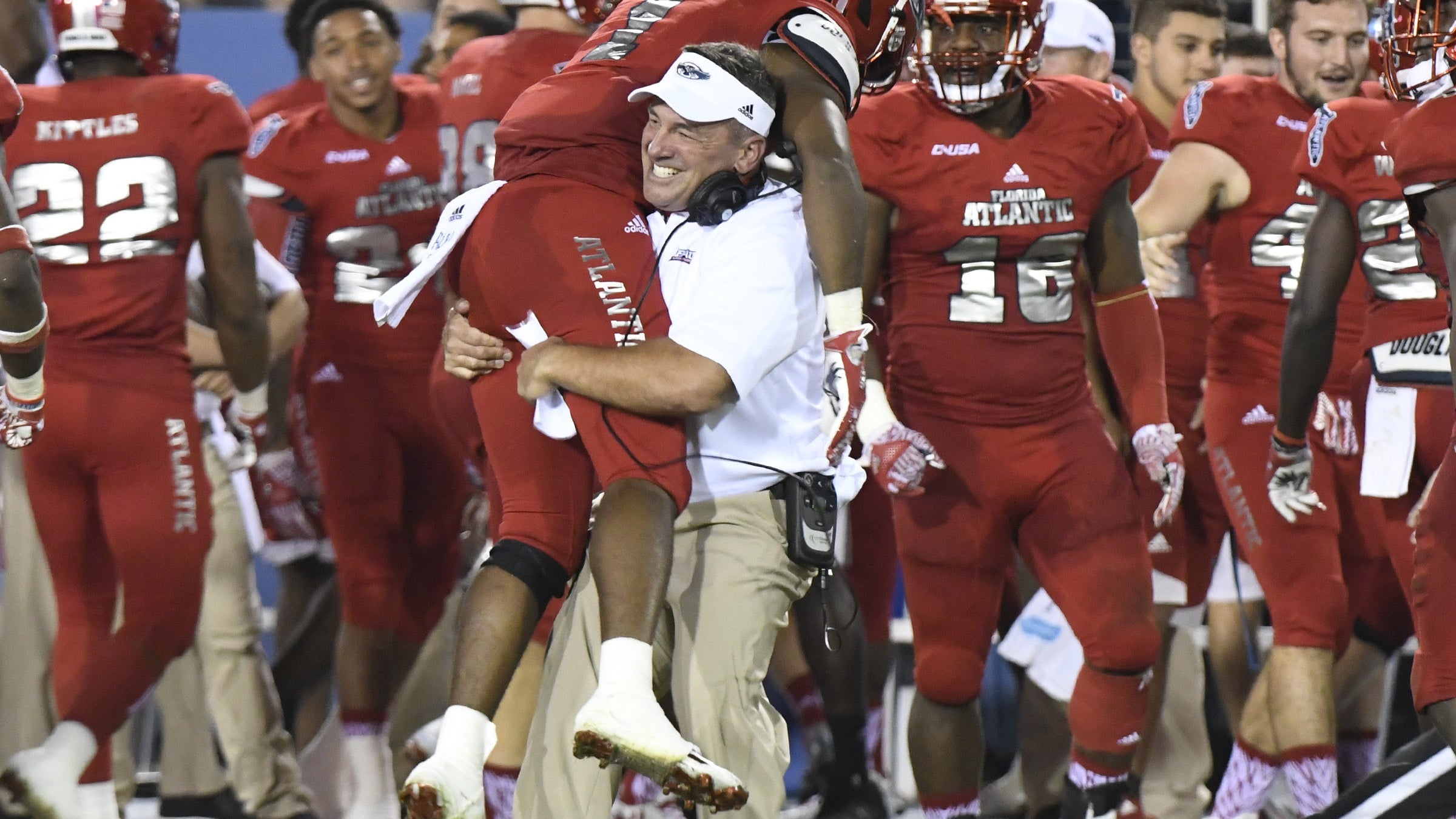 具备实质性 具备实质性